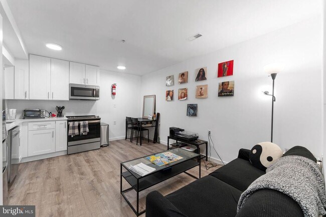 Foto del edificio - 1119 6th St NW