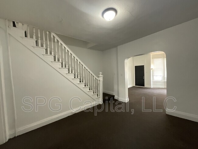 Foto del edificio - 709 W Princess St