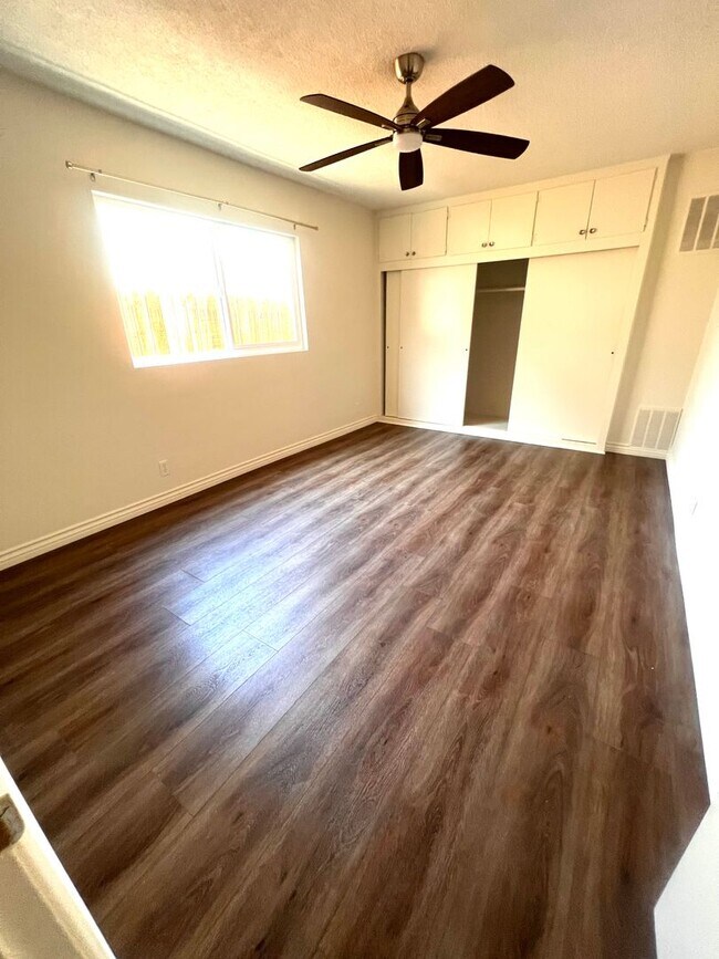 Foto del edificio - 2621 S Centinela Ave