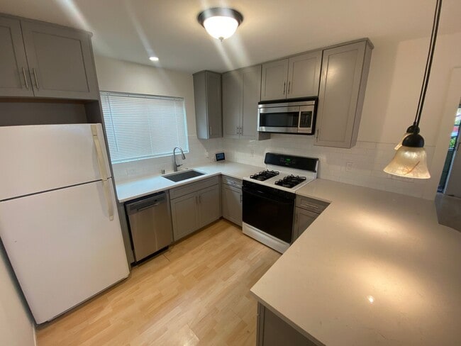 Foto del edificio - Charming Oakland Home in Desirable Neighborhood