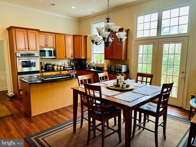 Foto del edificio - 6614 Winstead Manor Ct