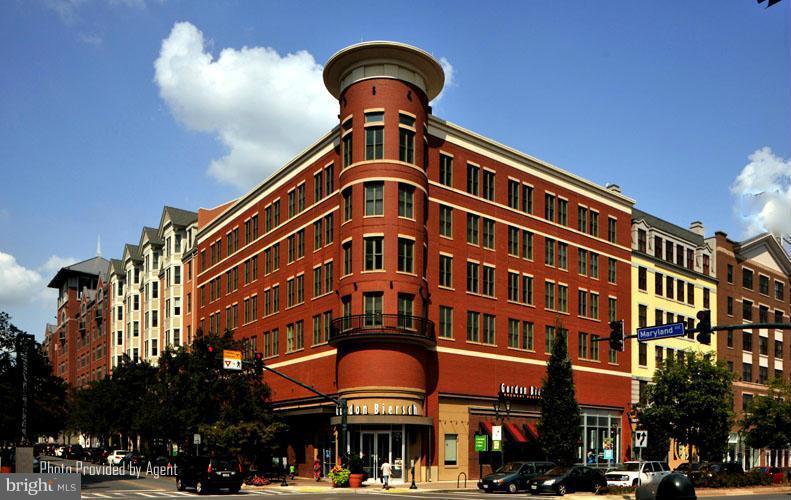Primary Photo - 38 Maryland Ave