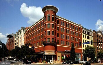 Building Photo - 38 Maryland Ave