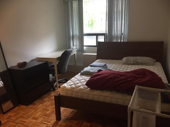 Building Photo - 3470 Durocher