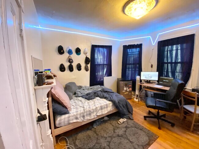 Foto del edificio - 55 Hillside St