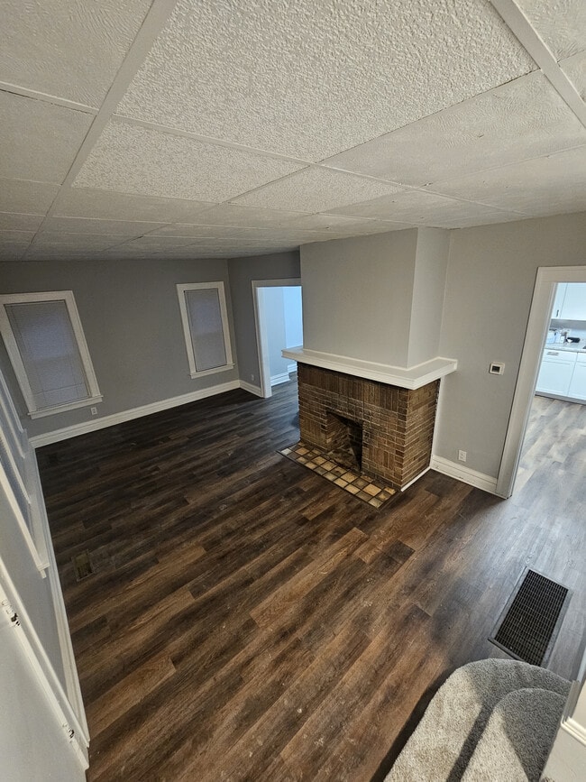 Foto del edificio - 1308 Loretta Ave