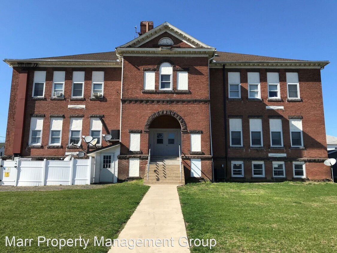 Primary Photo - 1339 Fairview Ave