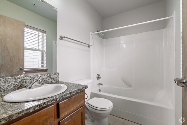 2BR, 2BA - 900SF - Primary Bathroom - Sunset Terrace