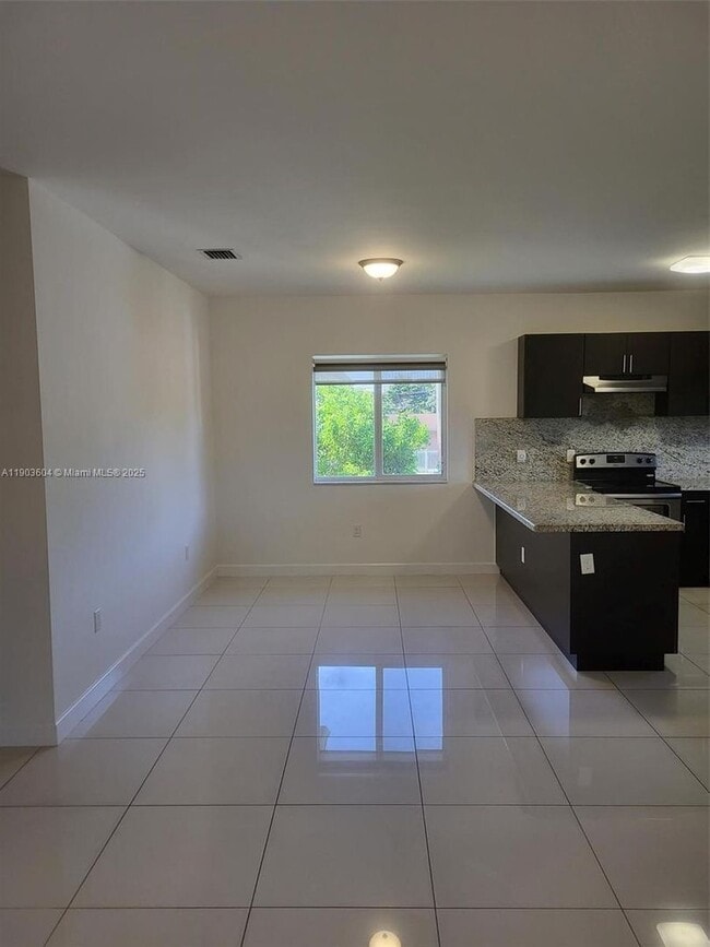 Photo - 1027 SW 11th Ave House