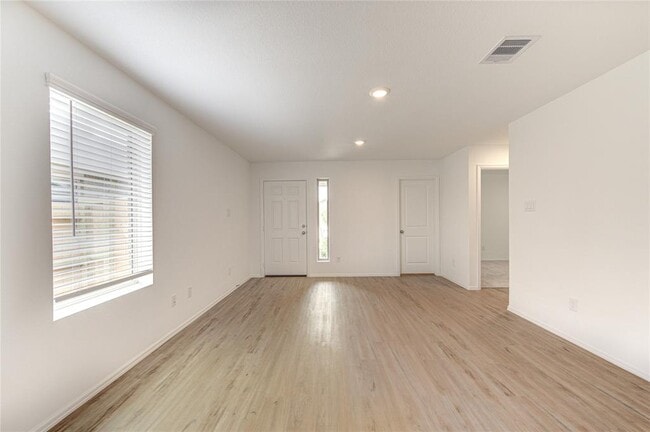 Foto del edificio - 27014 Jasmine Breeze Dr