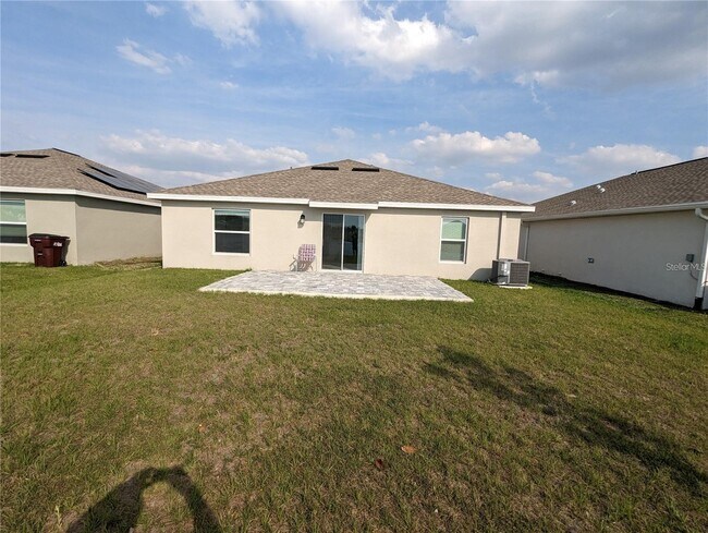 Foto del edificio - 292 Pinewood Gardens Blvd
