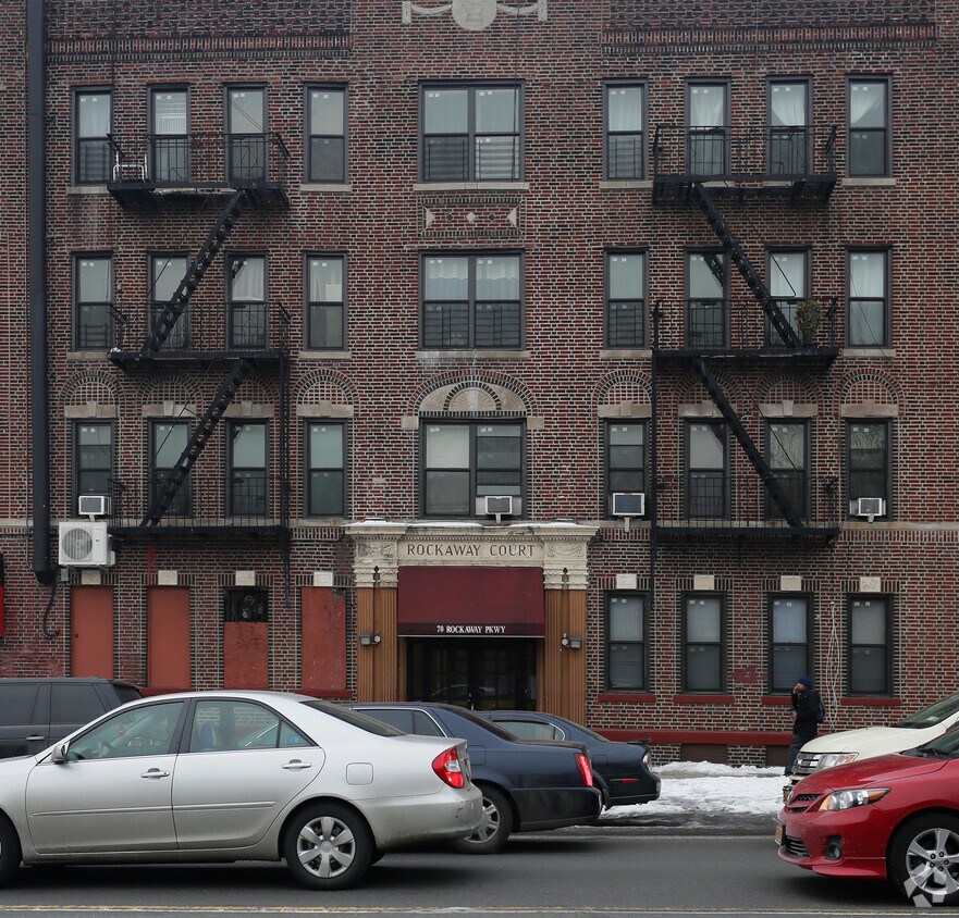 Foto del edificio - Rockaway Court