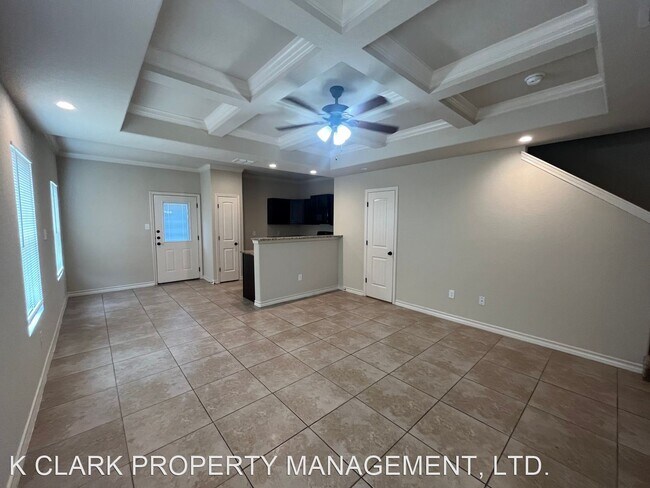 Foto del edificio - 3 br, 2.5 bath House - 7014 DONOVAN WAY #101