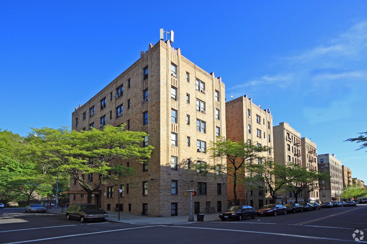 Foto principal - 337 W 138TH ST