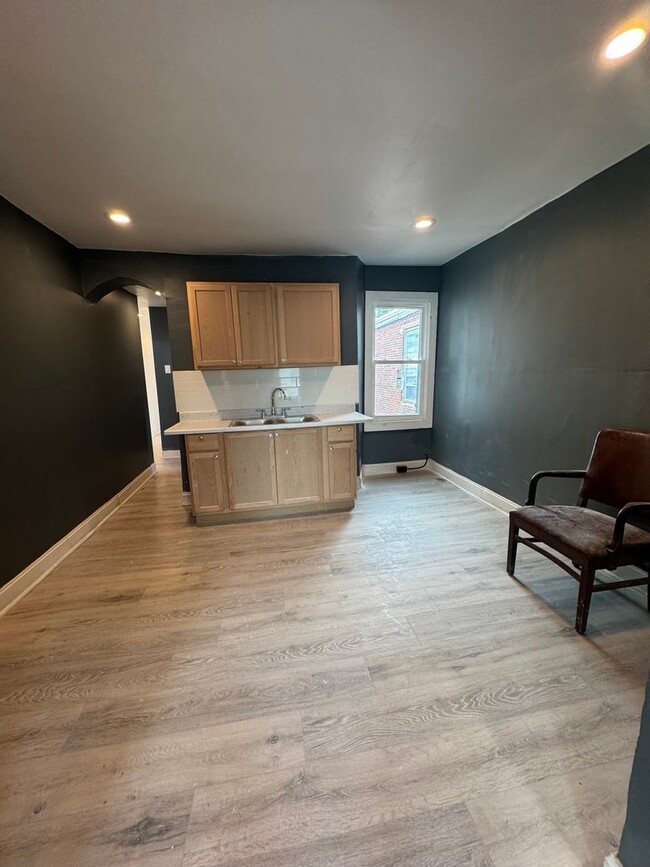 Photo - 4133 Pennsgrove St Apartment