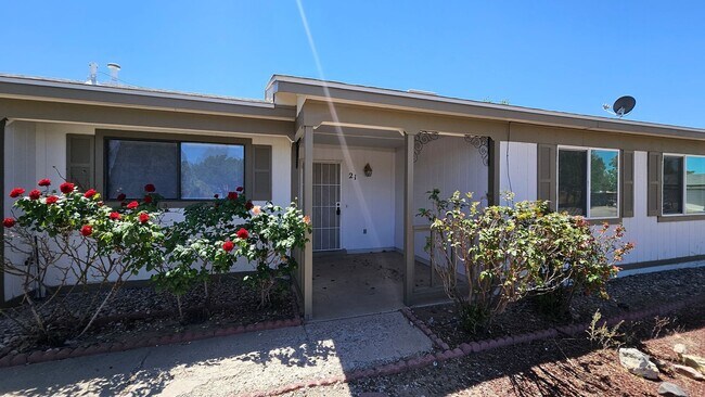 Foto del edificio - 3 bed 1.5 bath