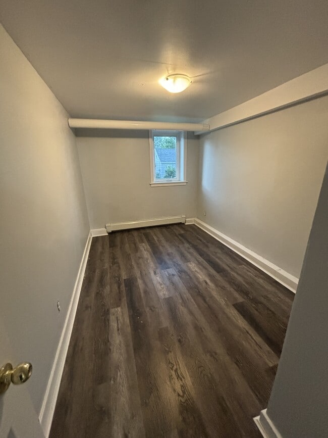 Building Photo - 59 Hillside Ave