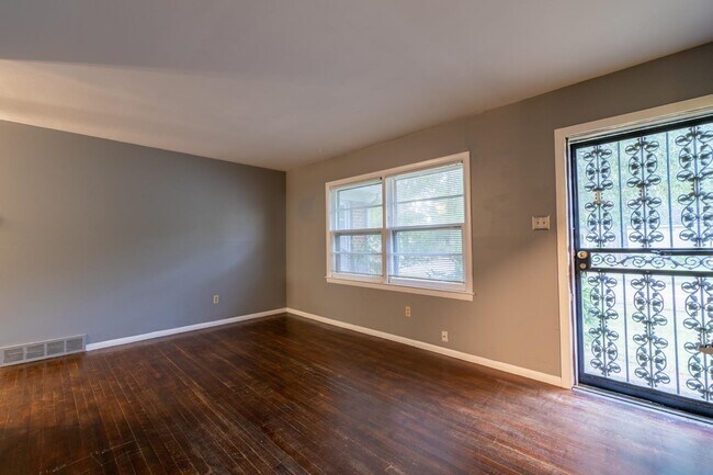 Building Photo - 4007 Allison Ave