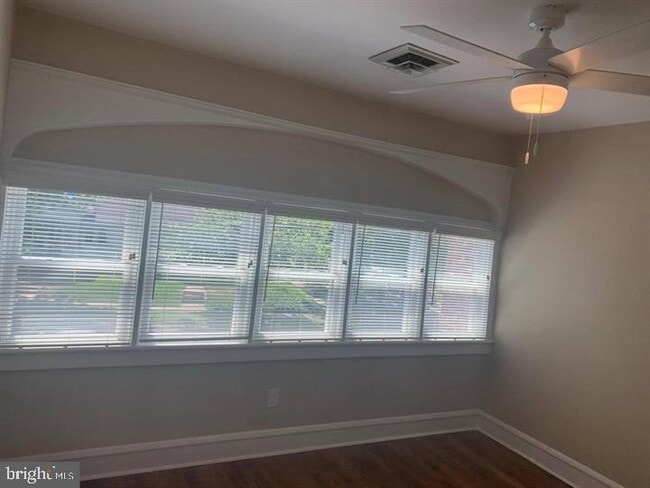 Building Photo - 135 Park Pl