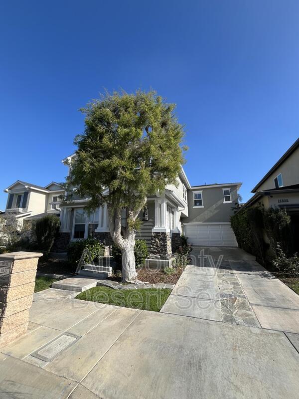 Foto del edificio - 16826 Clovergreen Ln