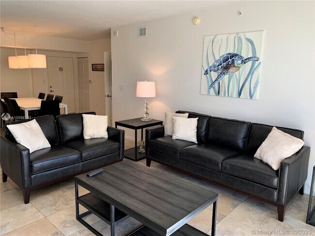 Building Photo - 2080 S Ocean Dr
