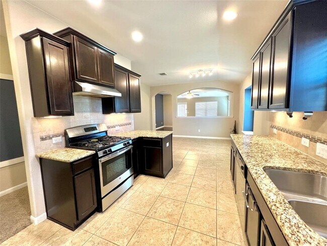 Foto del edificio - 18001 Moreto Loop