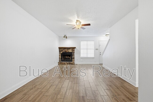 Foto del edificio - 2713 Wimbledon Ct