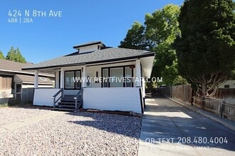 Building Photo - 424 N 8th Ave