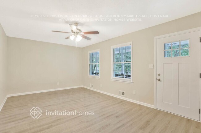 Building Photo - 1732 Virginia Cir