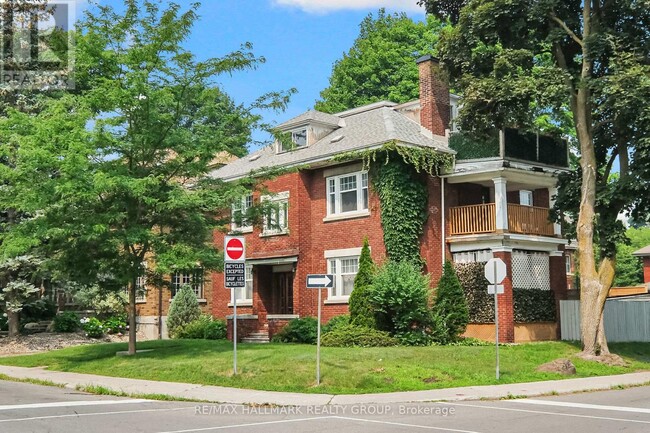 Building Photo - 205-205 Glebe Ave