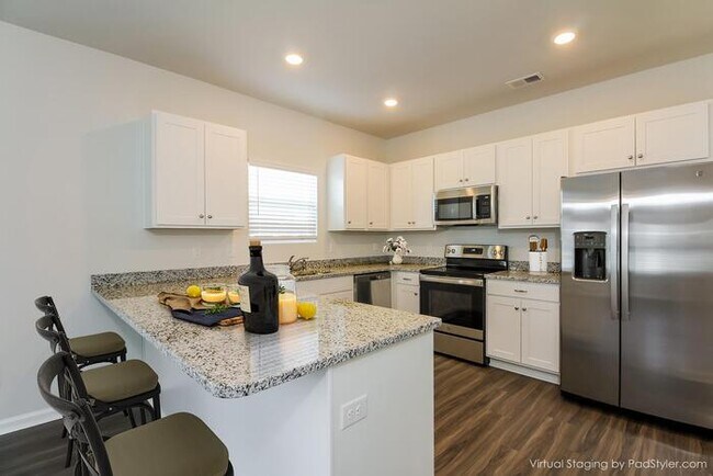 Building Photo - 9125 Sunrise Crk Dr