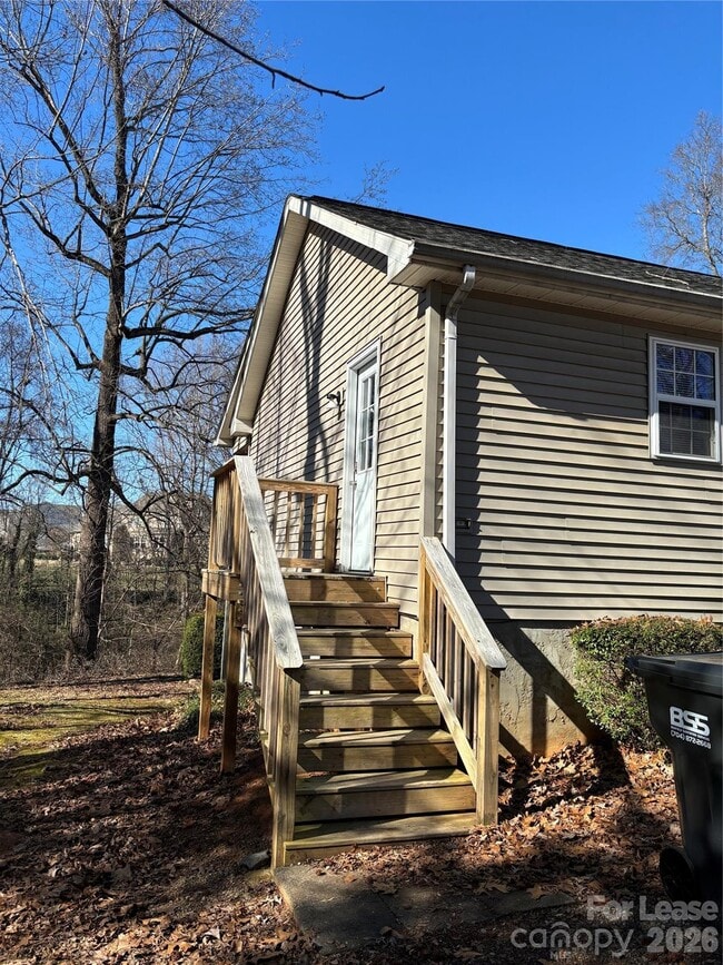 Building Photo - 276 Isle of Pines Rd