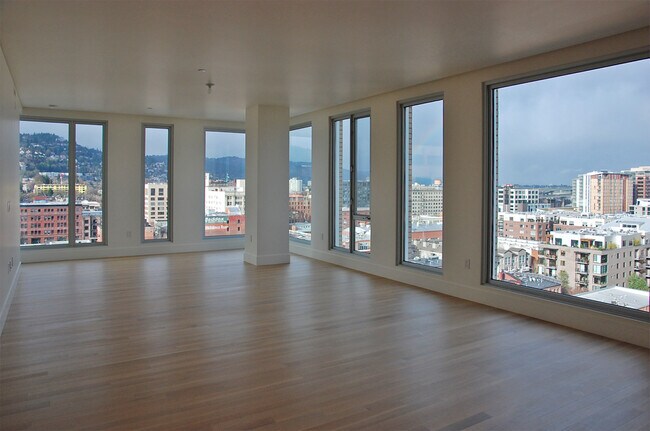 Building Photo - Incredible Views on the 12th Floor - Luxur...