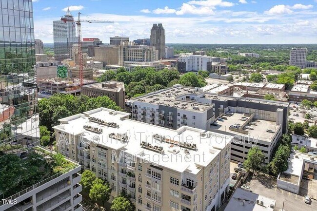 Foto del edificio - 317 W Morgan St