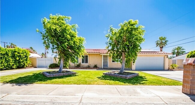 Building Photo - 2240 N San Gorgonio Rd