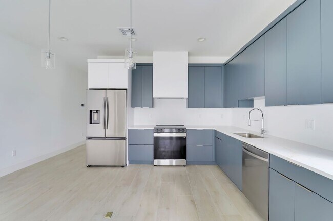 Foto del edificio - 17780 Thelma Ave