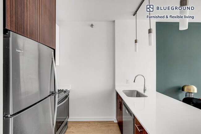 Building Photo - 201 N Garland Ct