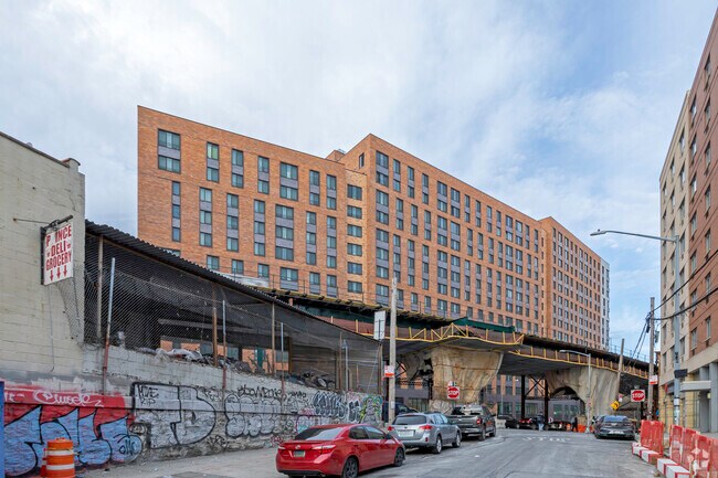 Foto del edificio - Second Farms
