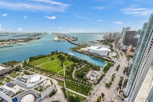 Foto del edificio - 1100 Biscayne Blvd