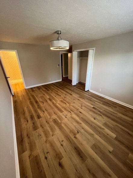 Photo - 680 Mercer Dr House