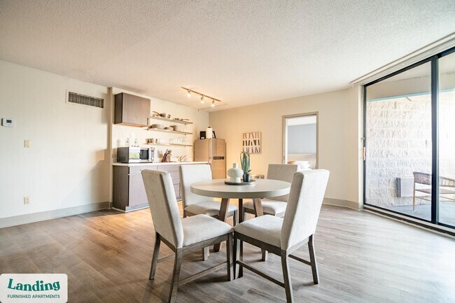 Foto del edificio - 1362 Passenger St