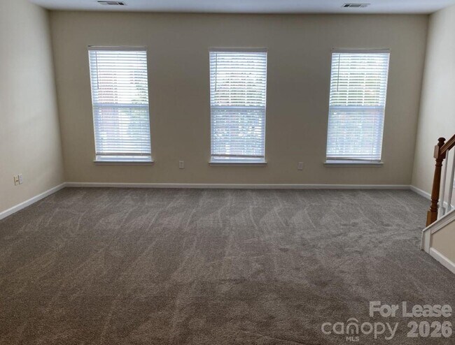 Foto del edificio - 10020 Kings Parade Blvd