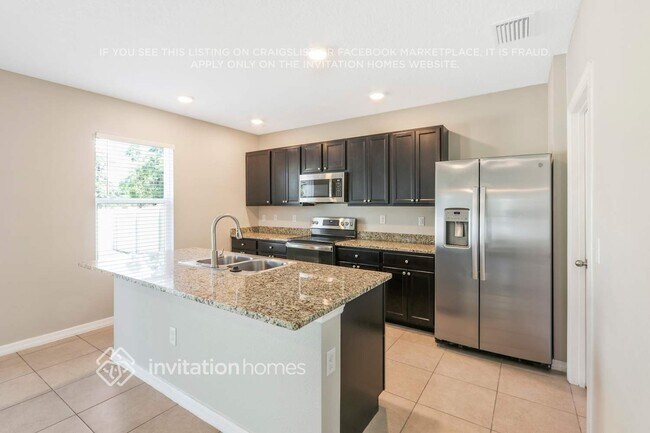 Foto del edificio - 625 Diamond Ridge Rd