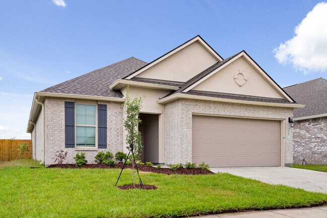 Building Photo - 3751 Spruce Cir