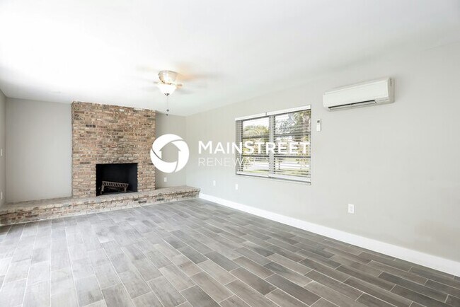 Foto del edificio - 4 Bedroom Pet-Friendly Home in Coral Springs, FL with Main Street Renewal