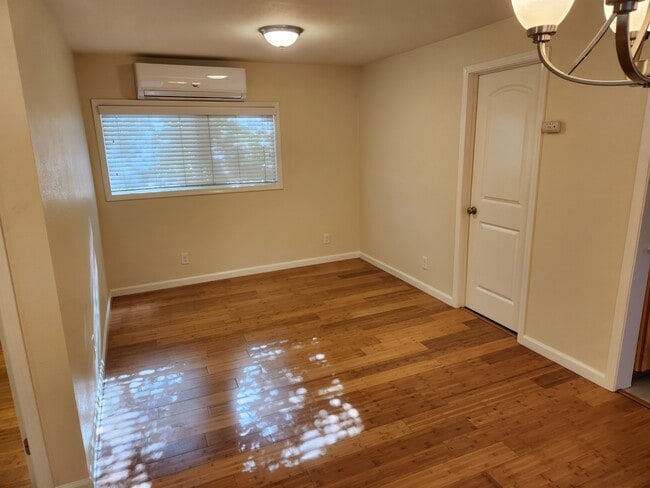 Living Room/Dining Room - 1515 E Elizabeth St