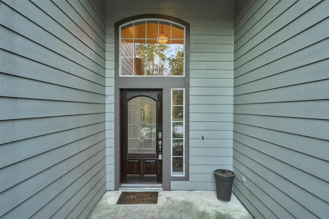 Building Photo - 87 Benedict Canyon Loop