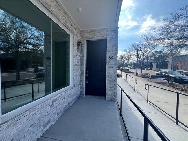 Foto del edificio - 891 City Walk Ln