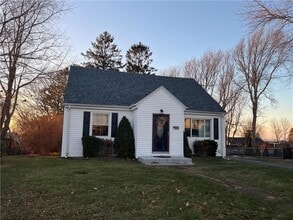 Building Photo - 23 Cypress St