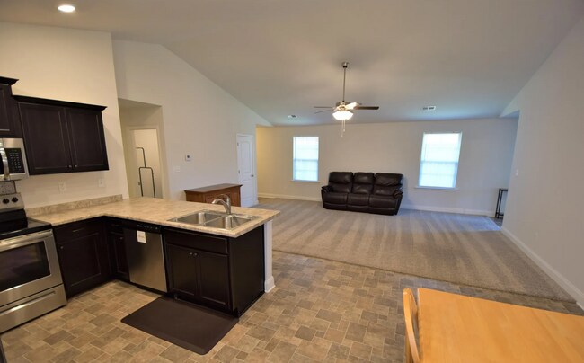 Foto del edificio - 7911 Allen Glen Ln